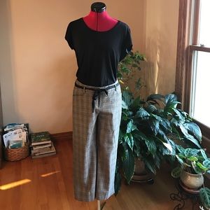 Black and white plaid crop dress pants